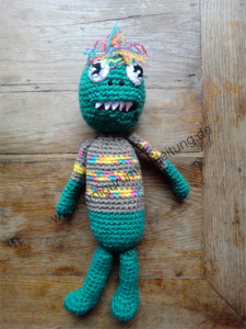 Amigurumi-Monster Oliver wurde fertiggestellt